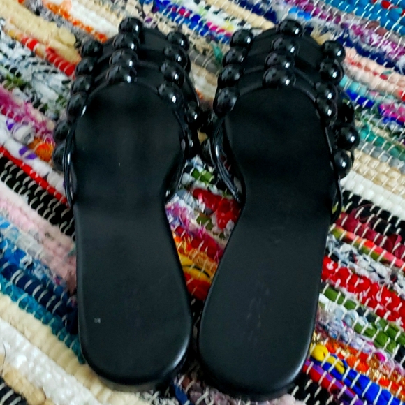 BCBGMAXAZRIA MAGNOLIA NOIR STUD MULES 7.5M - Picture 3 of 4